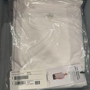 ALO Yoga - THE TRIUMPH CREW NECK TEE NEW